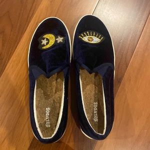 EUC Soludos velvet slip ons